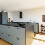 10 Person In Assens-by Traum Assens