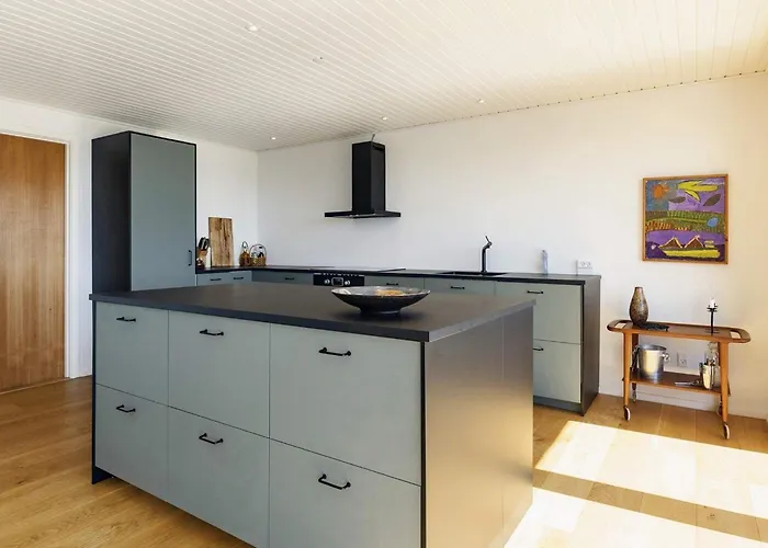 10 Person In Assens-by Traum Assens